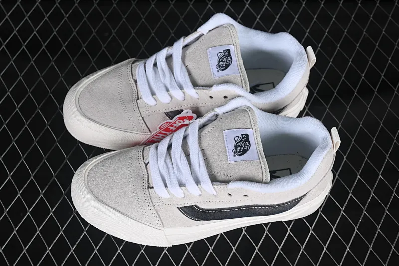 All categories Vans Vans series Vans Low Vans low-top Vans Knu Skool Vans low-top retro casual fat bread shoes VN0009QCD24